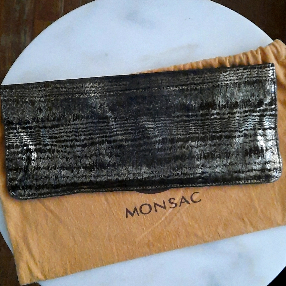 MONSAC Clutch